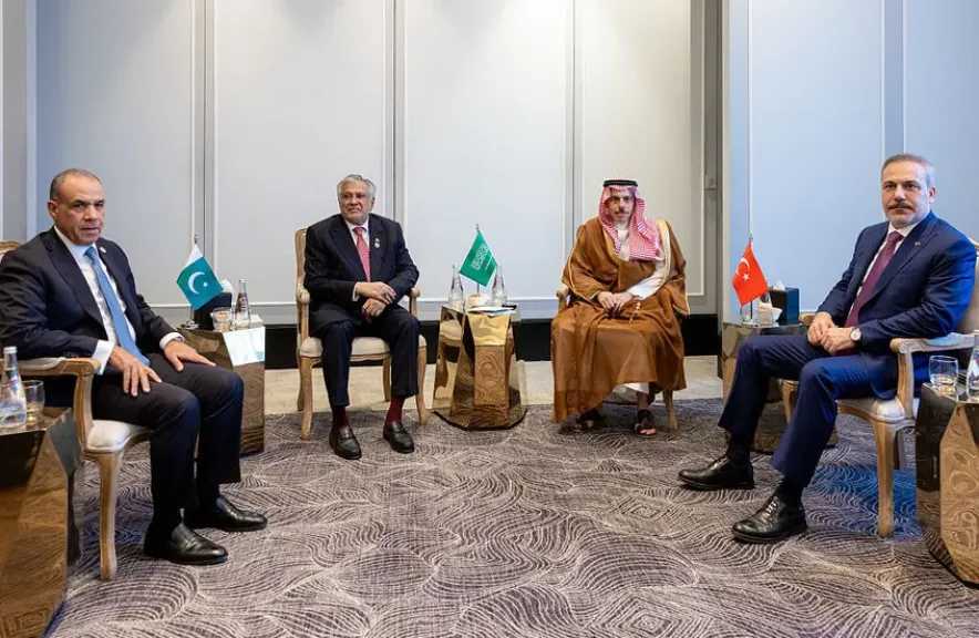 الخارجية الباكستانية: توقيع اتفاقية دفاع مشترك بين باكستان والسعودية وتركيا