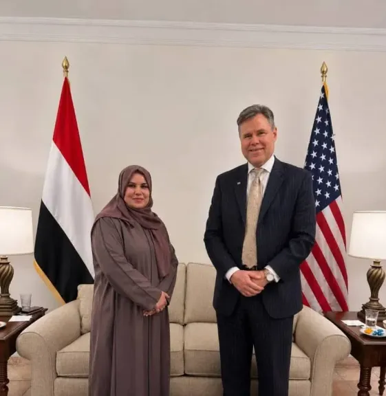 الدكتورة عهد جعسوس تبحث مع القائم بأعمال السفارة الأمريكية تعزيز التعاون في تمكين المرأة اليمنية
