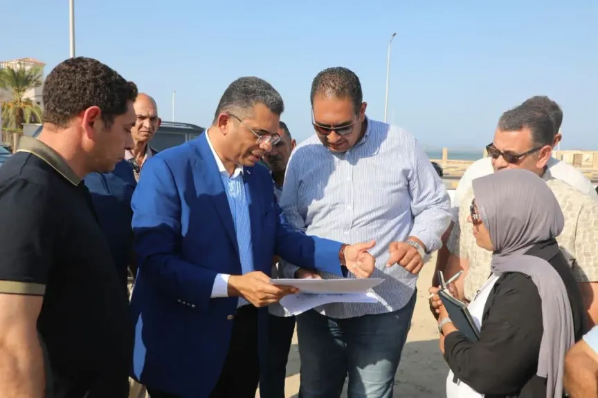 محافظ البحر الأحمر يتفقد قطاعات خدمية بمدينة الغردقة