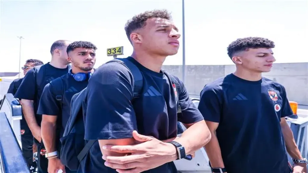الأهلي يقترب من ضم «المفاجأة الخامسة».. شوبير يكشف صفقة لاعب غزل المحلة