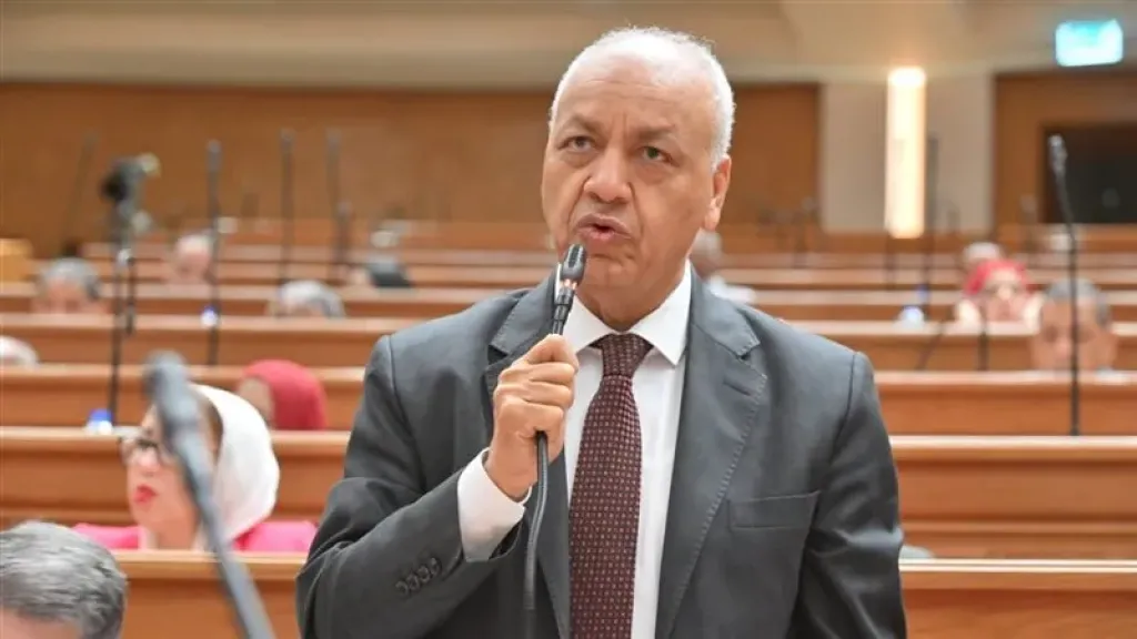 مصطفى بكري: إيران تراهن على الوقت والاستنزاف في مواجهة الولايات المتحدة