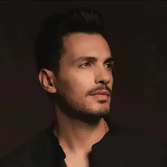 الموزع أحمد إبراهيم 