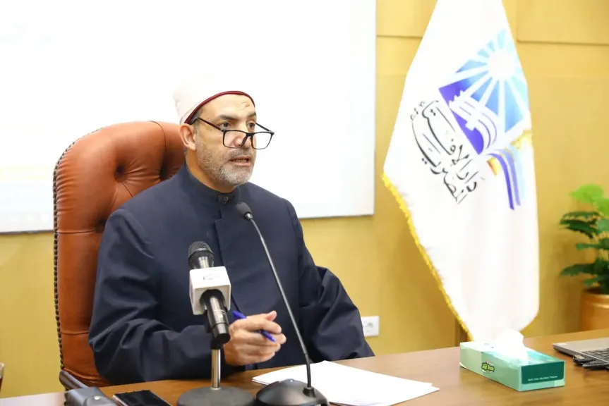 رئيس القطاع الشرعي بدار الإفتاء يفتتح دورة «منهجية الفتوى المعاصرة» للدارسين الماليزيين.. ويؤكد:	الفتوى المعاصرة توازن بين ثوابت الشريعة ومتغيرات الواقع