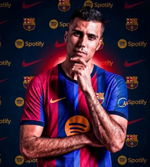 برشلونة يقترب من حسم صفقة رودري بذكاء تفاوضي مع مانشستر سيتي.. 76.5 مليون يورو تحسم الصفقة