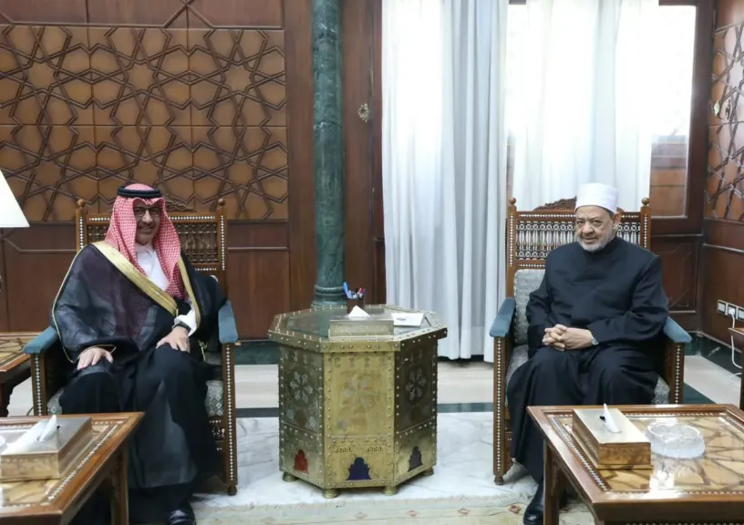 شيخ الأزهر يستقبل السفير السعودي لبحث تعزيز التعاون المشترك
