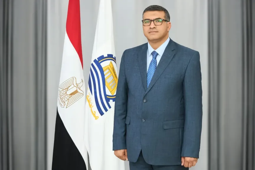 محافظ قنا: فتح 6 منافذ لشحن كروت الكهرباء بفرشوط استجابة لشكوى المواطنين