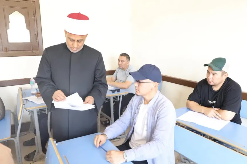 الدكتور أحمد الشرقاوي يتفقد امتحانات الشهادتين الثانوية والإعدادية الأزهرية للدور الثاني بمعهد البعوث