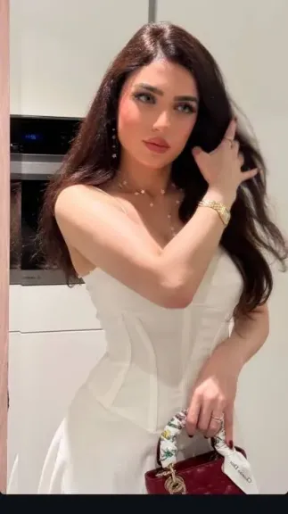ياسمين عز 