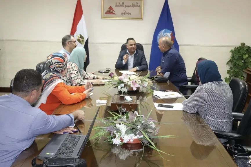 نائب محافظ البحيرة يترأس لجنة تقييم المشروعات الخضراء بمكتبة مصر العامة بدمنهور