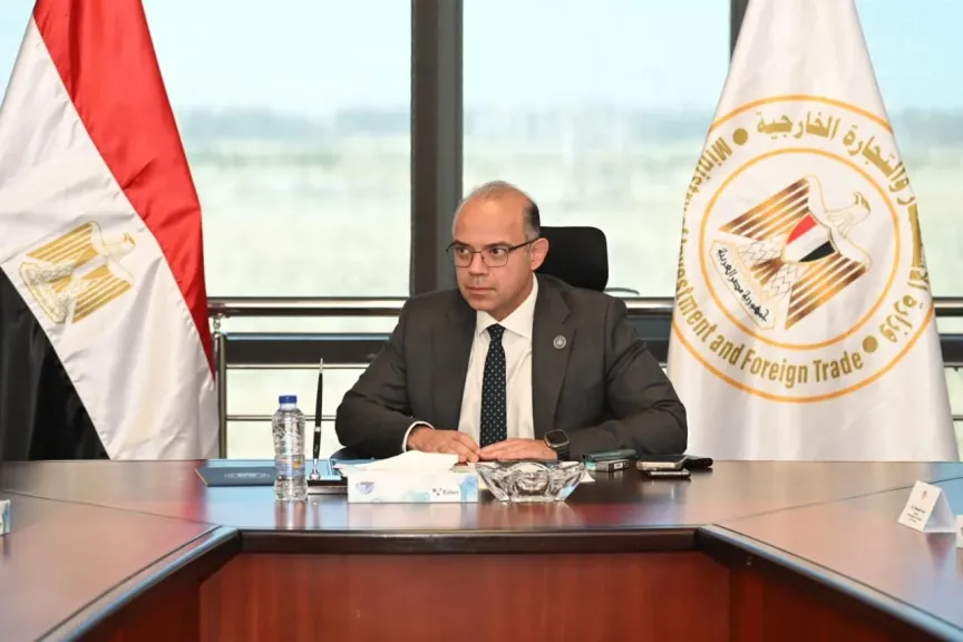 وزير الاستثمار  يبحث مع شركتي «بروجر» و«دركسيل» الإيطاليتين لبحث تطورات مشروع استثماري