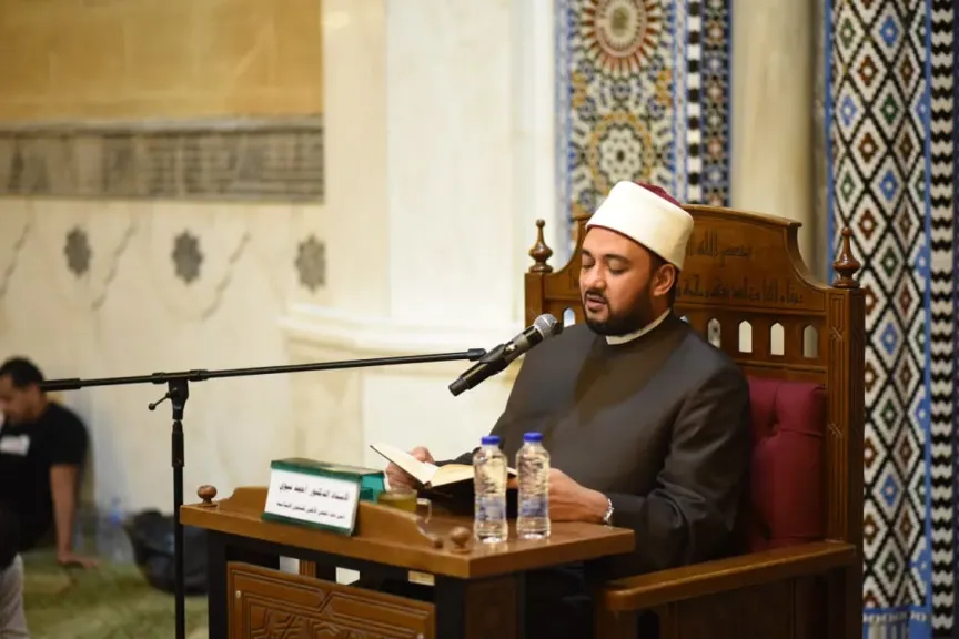 انعقاد مجلسي قراءة «الشمائل المحمدية» الثاني والثالث بمسجد الإمام الحسين رضي الله عنه