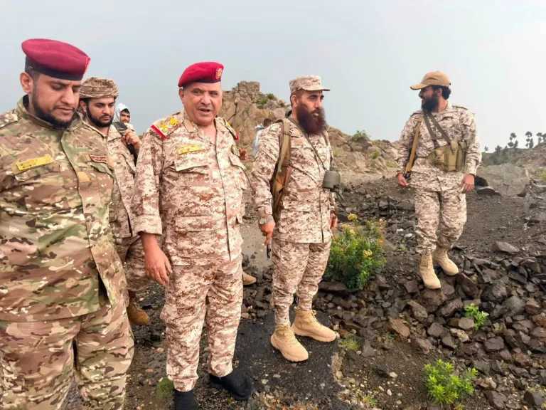 اللواءان حمدي شكري وخالد فاضل من جبهات تعز.. تأكيد على رفع الجاهزية وتعزيز التنسيق الميداني