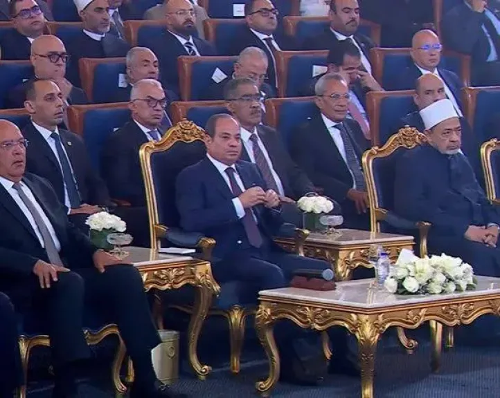 السيسي يوجه الحكومة لضبط الأسواق وحماية حقوق المواطنين وتحسين الخدمات