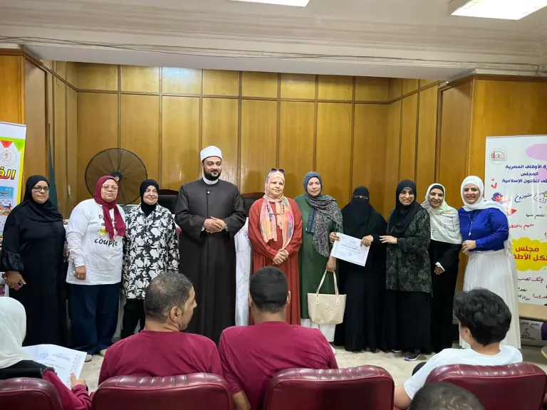 بحضور الأمين العام.. «الأعلى للشئون الإسلامية» يختتم دورة «تنمية المهارات الفنية» وتكريم ذوي الهمم