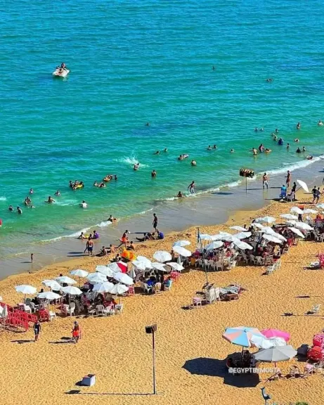 إقبال على شواطيء الإسكندرية مع إجازة المولد النبوي الشريف