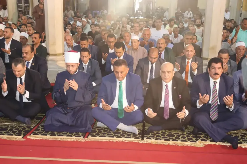 القليوبية تحتفي بعيدها القومي الـ158.. وزير الأوقاف يشارك الاحتفالات ويكرم المناسبة بدرع المحافظة