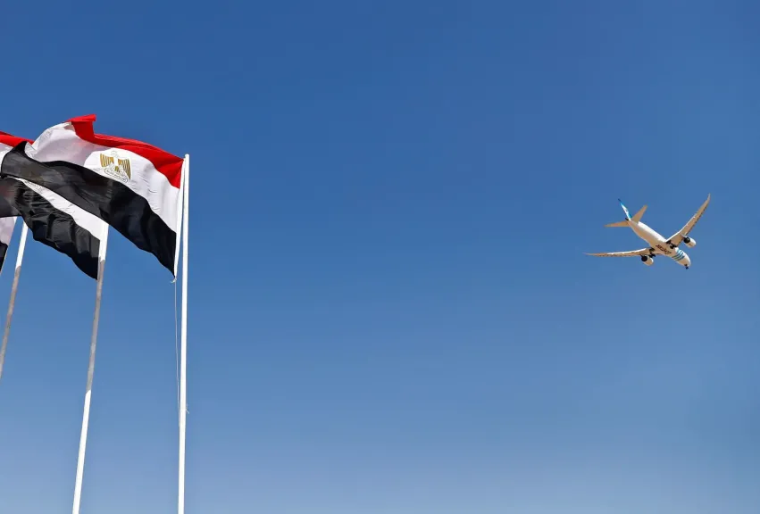 «الحفني»: خطط جديدة لرفع كفاءة المطارات وزيادة الحركة الجوية الوافدة إلى مصر