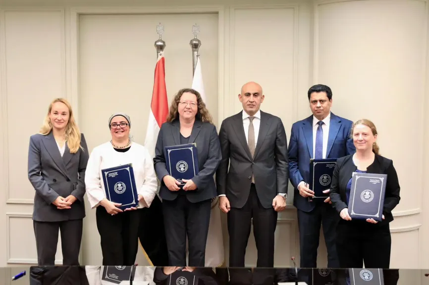 وزير التعليم يشهد توقيع بروتوكول مع «جوته» و«هوبر» لتدريس كتاب اللغة الألمانية «Dabei» بنظام البكالوريا