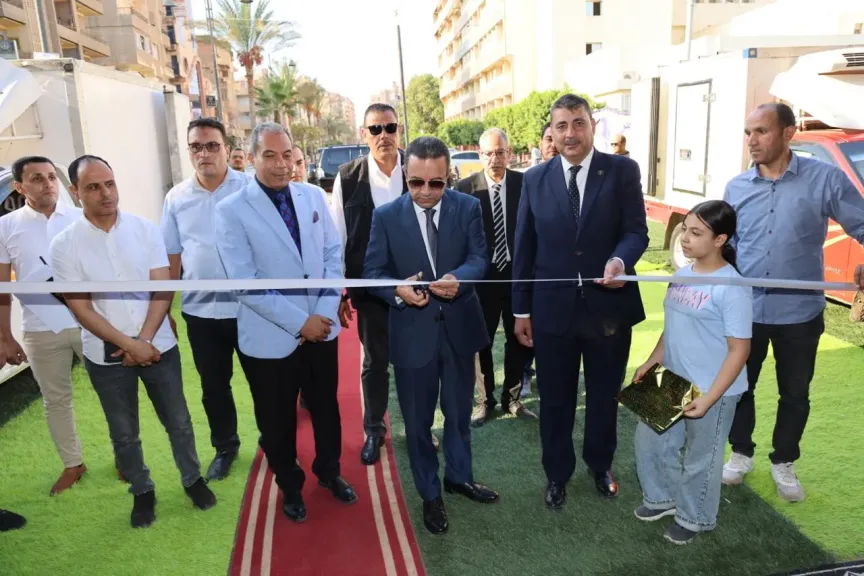 محافظ المنوفية يفتتح معرض ” أهلاً مدارس ” لبيع المستلزمات الدراسية بأسعار مخفضة