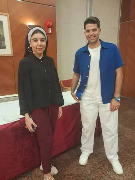 طارق الإبياري  ل ” النهار” :  الإسكندرية تشهد حركة فنية ومسرحية قوية..وبيومى فؤاد أستاذى