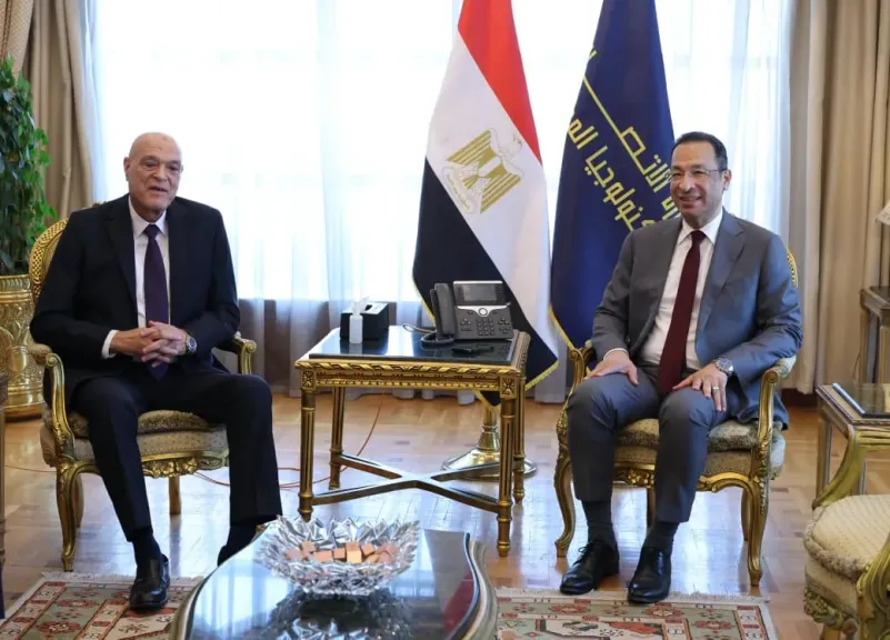 وزير الإتصالات ورئيس «قضايا الدولة» يشهدان توقيع بروتوكول للتحول الرقمي والذكاء الإصطناعي