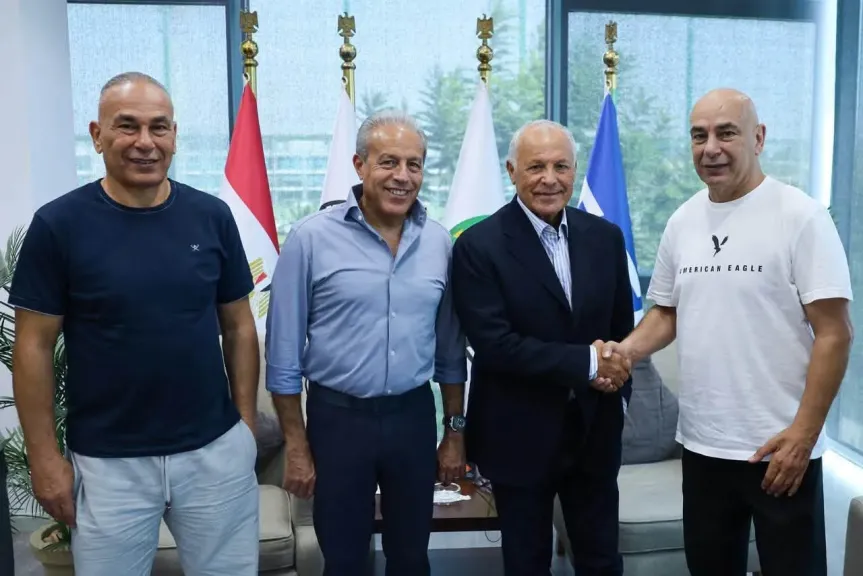 متحدث المنتخب: لا تغييرات في الجهاز الفني.. ولا أزمات مع سعفان الصغير
