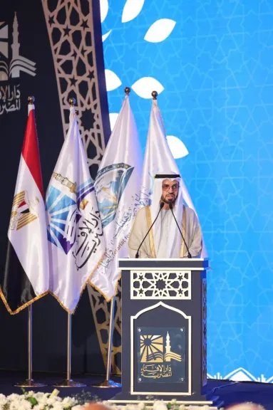 رئيس الهيئة العامة للشؤون الإسلامية والأوقاف بأبو ظبي خلال كلمته بمؤتمر الإفتاء: 	المؤتمر يكتسب أهمية خاصة في الإمارات كون هذا العام هو عام الأسرة