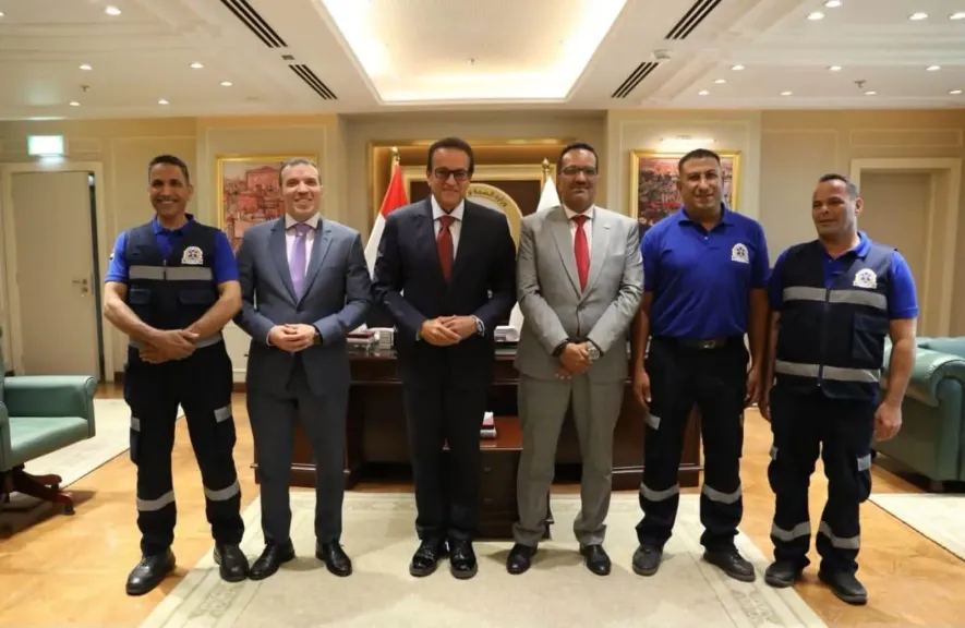 وزير الصحة يكرم أبطال اسعاف بنى سويف