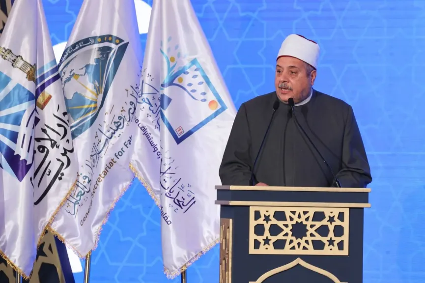وكيل الأزهر الشريف:  الأسرة ميثاق غليظ وهي مستقبل الأمة.. وحمايتها في العصر الرقمي تتطلب الانتقال من ”فقه الأزمة” إلى ”فقه الوقاية الاستباقي”