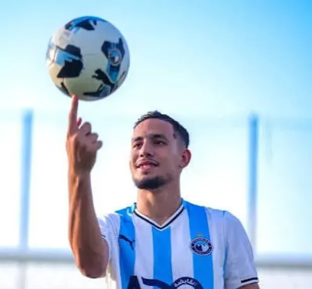 منتخب الجزائر يستدعي أحمد نذير بن بو علي