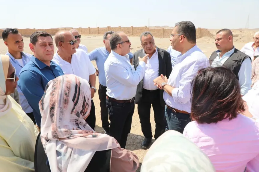 إطلاق مشروع محطة تحلية المياه بالطاقة الشمسية بمرسى علم بطاقة 10 آلاف م³ يوميًا