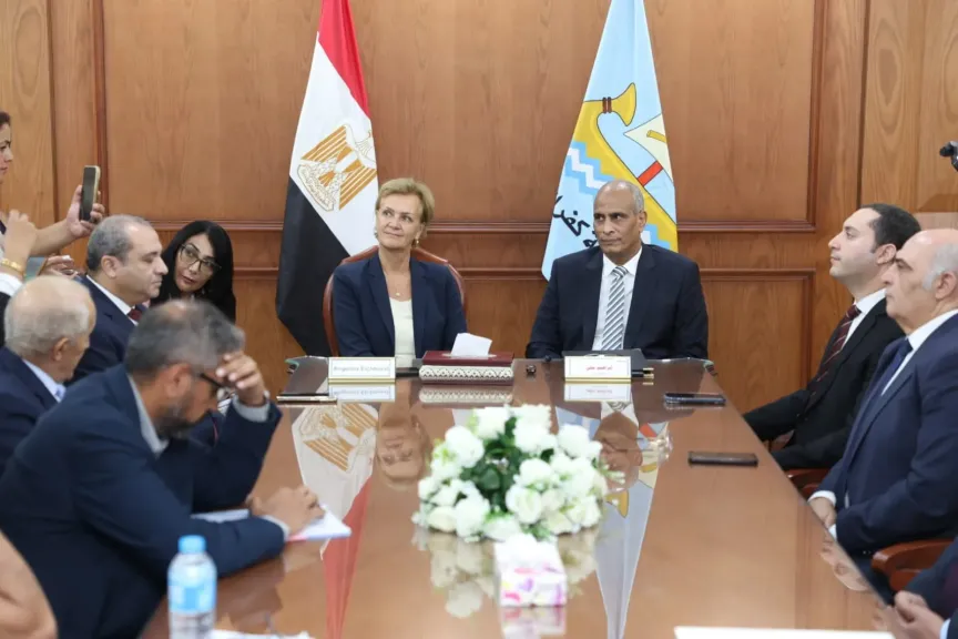 محافظ كفرالشيخ ورئيس وفد الاتحاد الأوروبي يبحثان تعزيز التعاون التنموي والاستثماري ودعم المشروعات المشتركة