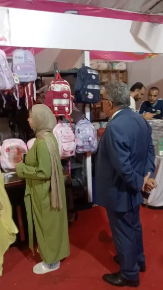 محافظ الدقهلية يتفقد معرض «أهلاً مدارس» للمستلزمات المدرسية بالمنصورة