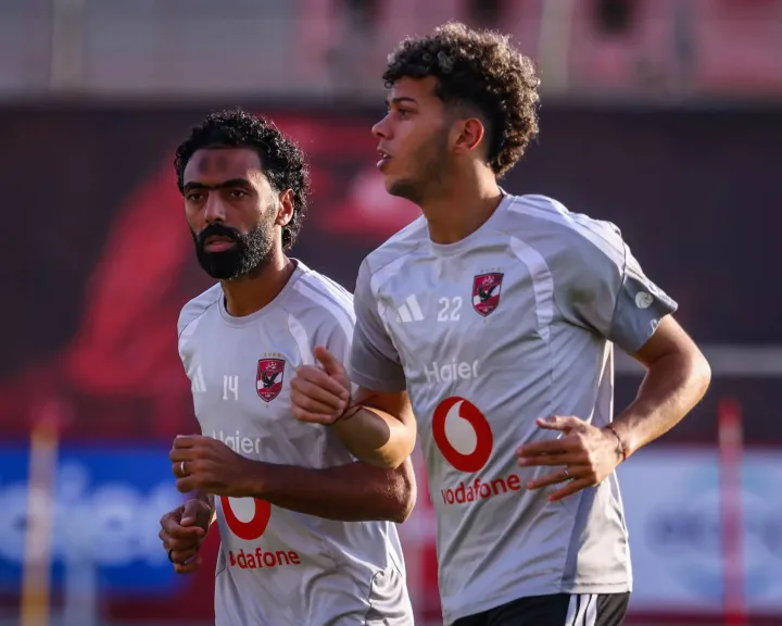 إمام عاشور يقترب من العودة لقائمة الأهلي أمام المقاولون العرب