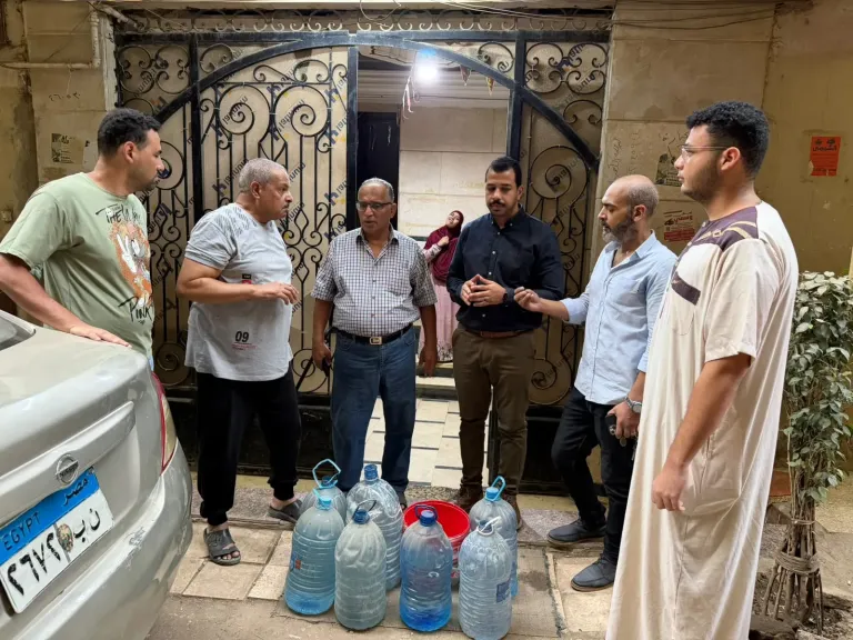 جانب من لقاء صحفي النهار بعدد من الأهالي
