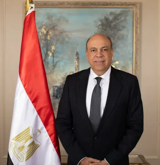 وزير الطيران المدني 
