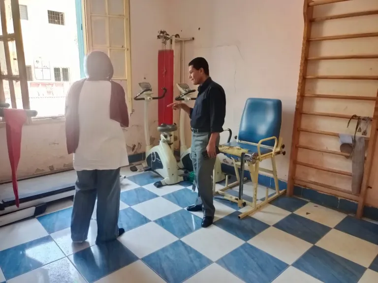 وكيل صحة الأقصر يتفقد مركز العلاج الطبيعي بالضبعية استعدادًا لرفع كفاءته وتطوير خدماته