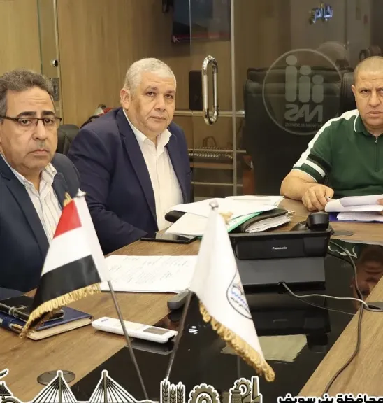 السكرتير العام لمحافظة بنى سويف يشارك فى اجتماع عبر الفيديو  كونفرانس