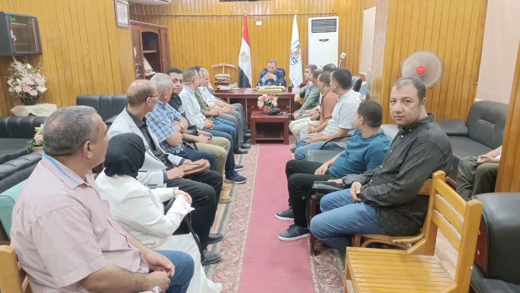 مدير تعليم بني سويف في لقائه بـ عددًا من الإعلاميين والصحفيين: الإعلام شريك أساسي في العملية التعليمية وإتاحة المعلومات بصورة واضحة تقضي على الشائعات