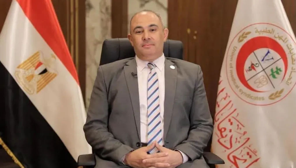 الدكتور الحسيني عوض، أمين صندوق اتحاد نقابات المهن الطبية