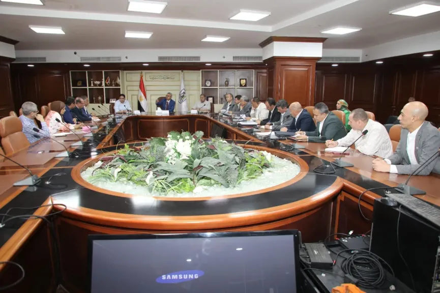 تحرك عاجل من محافظ بني سويف للتعامل مع الشكاوى والمشكلات المتعلقة بظهور تجمعات لمياه ببعض القرى والمناطق