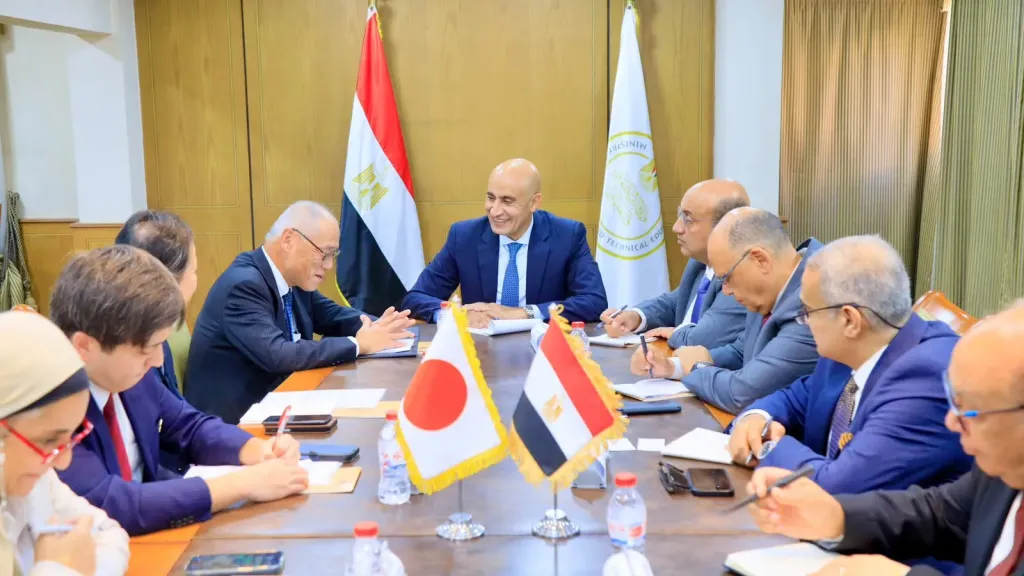 وزير التعليم يبحث مع السفير الياباني تعزيز التعاون في تدريب وتأهيل المعلمين