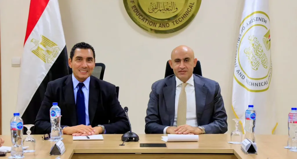 وزير التربية والتعليم يبحث مع وزير الشباب والرياضة آليات النهوض بالرياضة المدرسية وتفعيل مبادرات اكتشاف وتنمية المواهب الرياضية