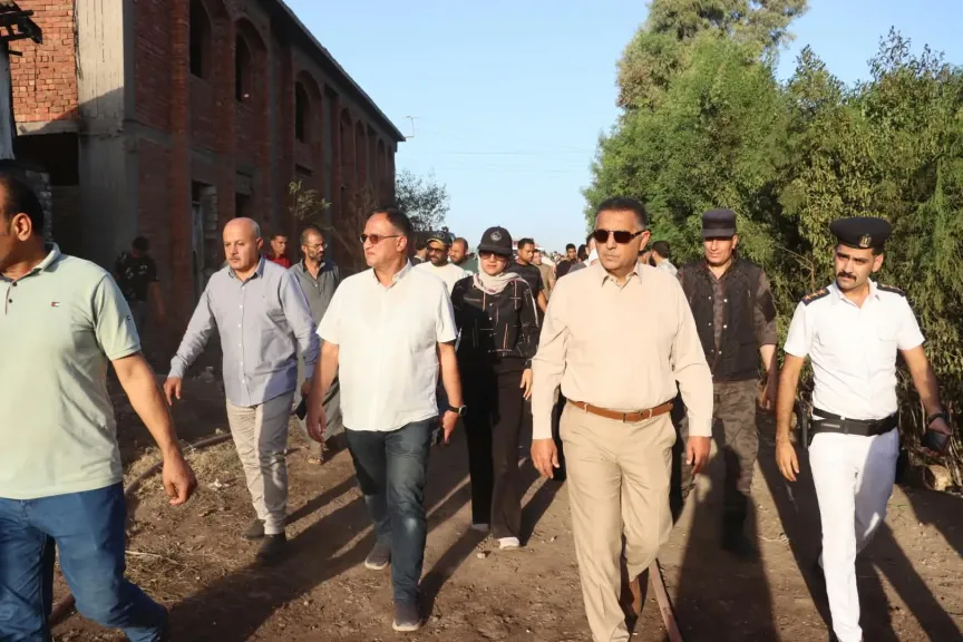 إصابة شخص في حريق مروع بمخزن كيماويات بقليوب.. والمحافظ يتابع أعمال التبريد