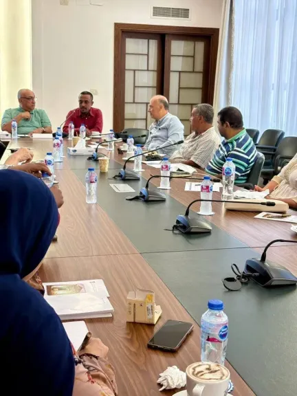تجارية الإسكندرية تتحرك لإنقاذ سوق الملابس من أزمة تراخيص المحال