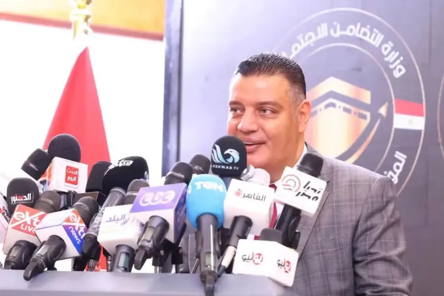 480 ألف جنيه للمستوى الفاخر.. أيمن عبد الموجود يعلن أسعار برامج حج الجمعيات لموسم 2027