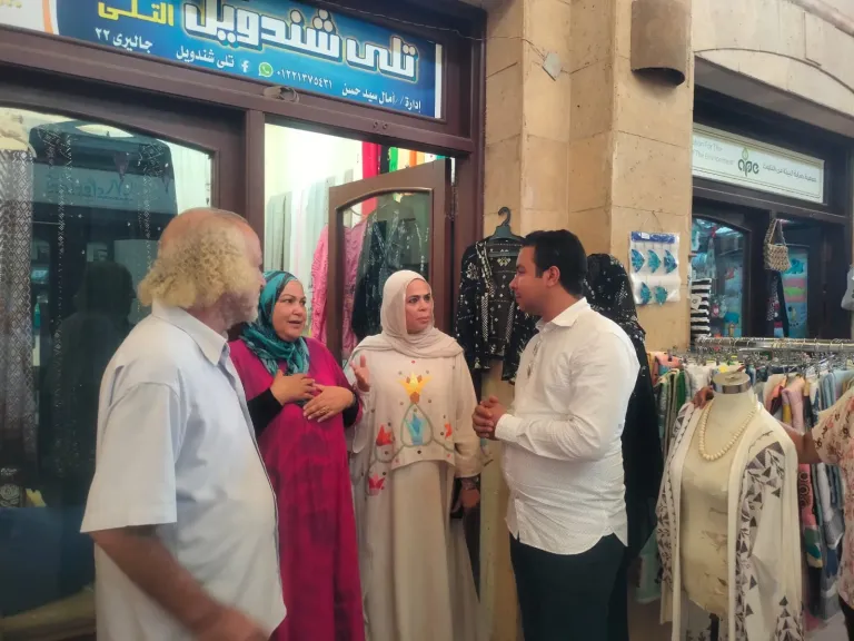 بلاغ لرئيس الوزراء..  هيئة التنمية السياحية تهدد بقطع أرزاق أصحاب محلات سوق الفسطاط