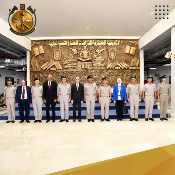 رئيس جامعة بنى سويف يوقع بروتوكول تعاون مع الأكاديمية العسكرية للدراسات العليا