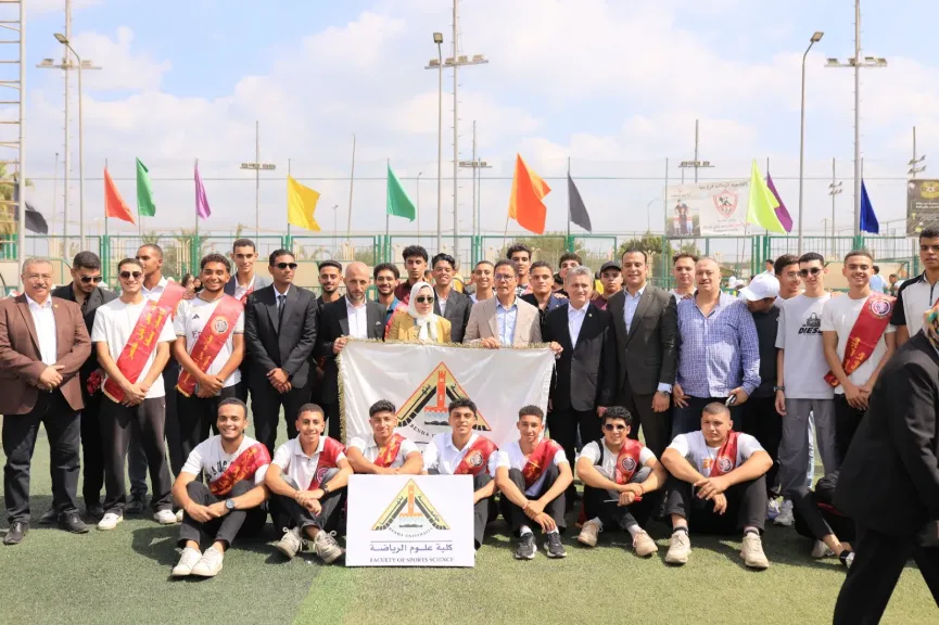 من ملاعب الجامعة.. «الجيزاوي» يدشن العام الدراسي الجديد وسط أجواء احتفالية