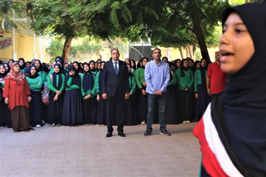 مدير «تعليم الجيزة» يتفقد مدارس البدرشين والحوامدية ويشدّد: الانضباط يبدأ من بوابة المدرسة